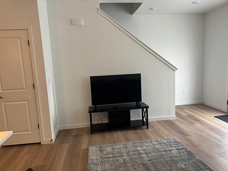 764 Nob Hill Ln — Photo 40