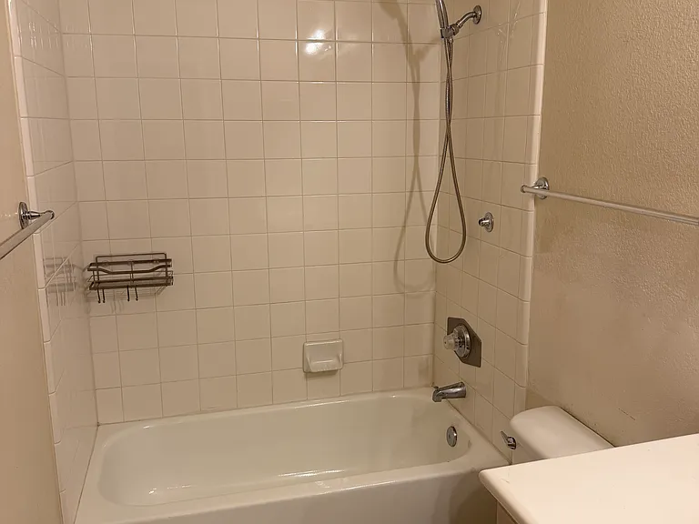 9600 N 96th St #223 — Photo 11