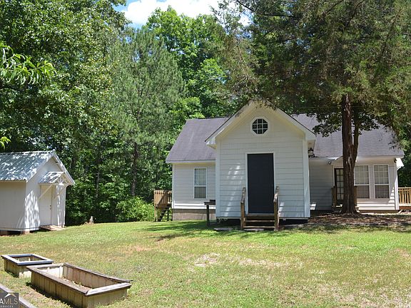 5th image of 406 Covered Bridge Rd