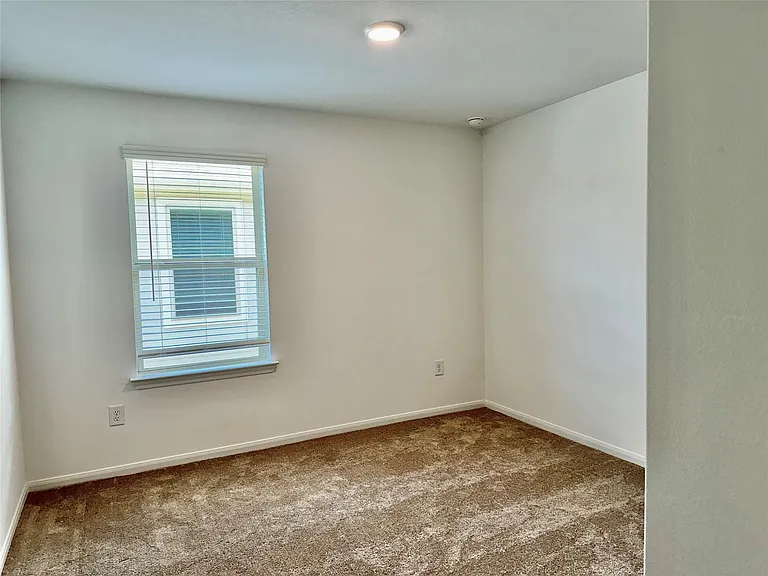 16530 Pine Arrow Dr — Photo 26