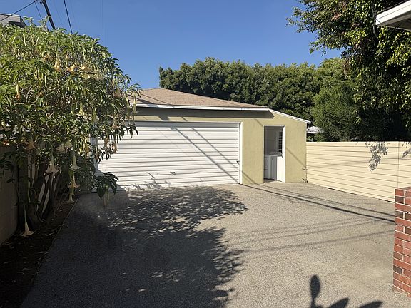 3rd image of 4420 Inglewood Blvd #4420