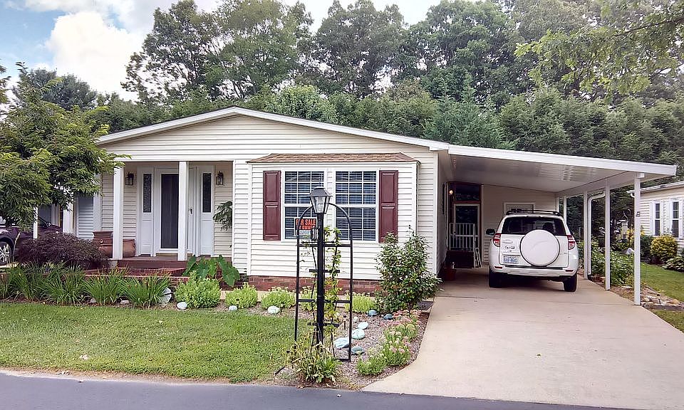 1st image of 318 River Oak Cir