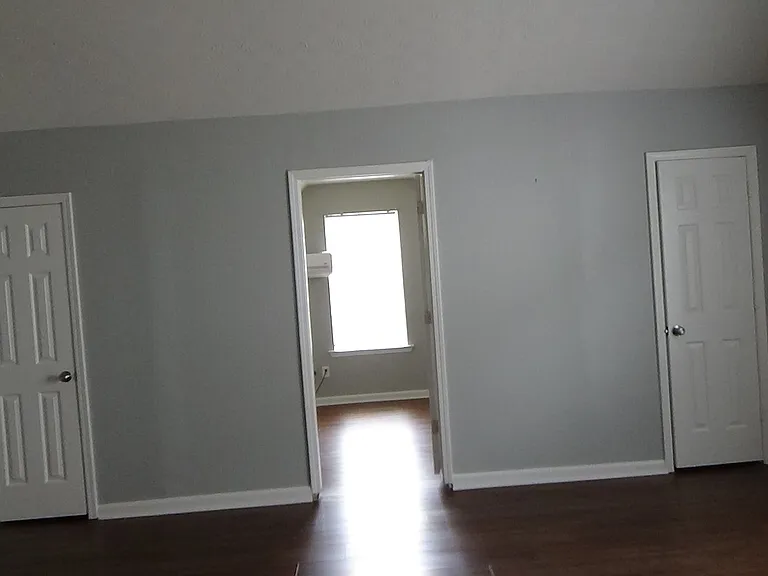 235 Vaness Dr — Photo 13