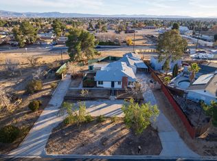 16215 Cabrillo Dr, Victorville, CA 92395