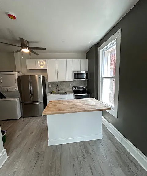 3242 Nebraska Ave #1 — Photo 2