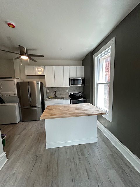 2nd image of 3242 Nebraska Ave #1