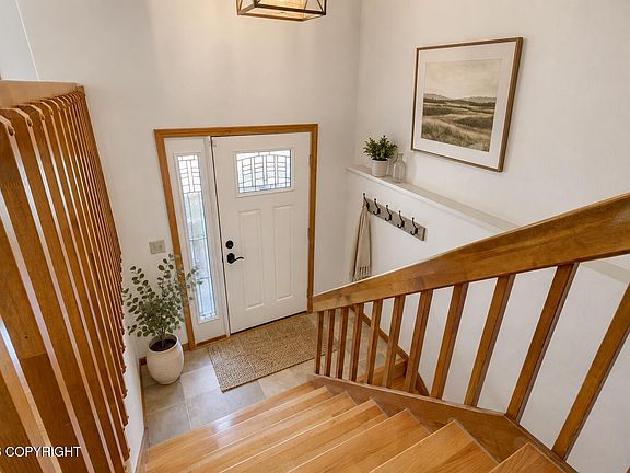 2nd image of 4051 Whitfield Cir