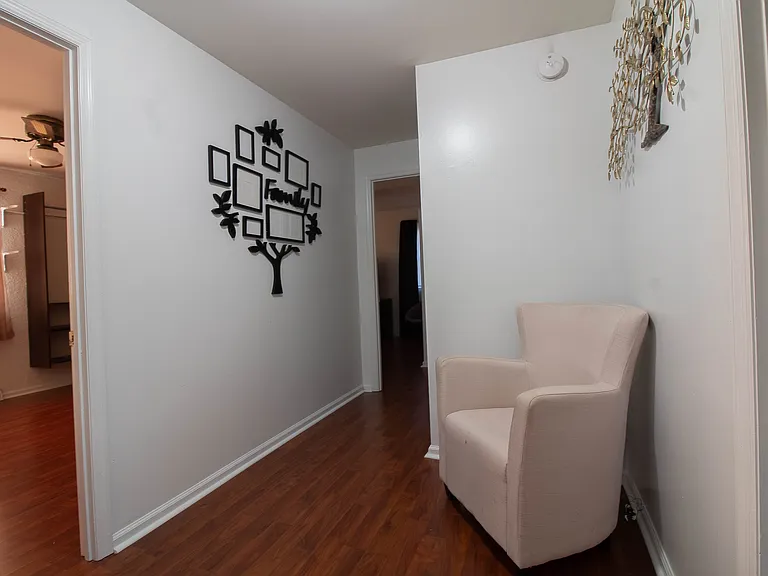 19 Herbert Dr — Photo 13