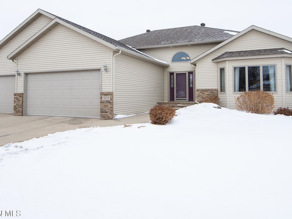 1st image of 3639 Westmoor Dr