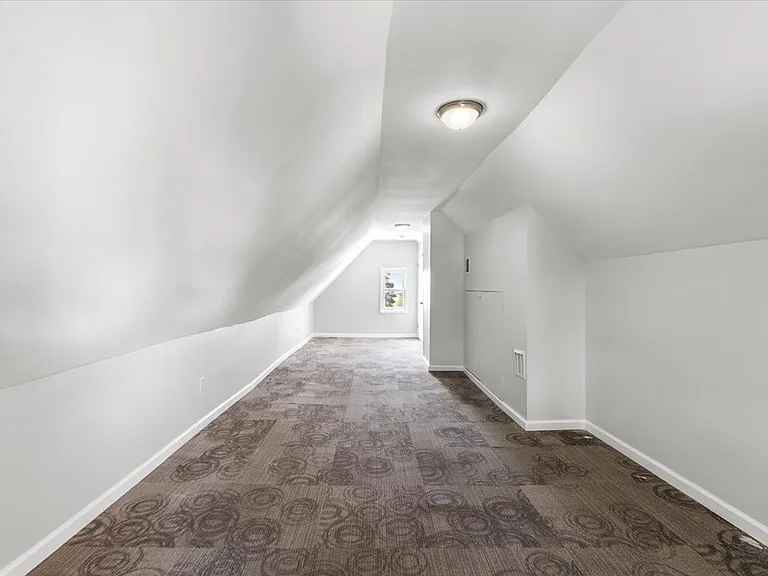 322 Rutherford Blvd #2 — Photo 8