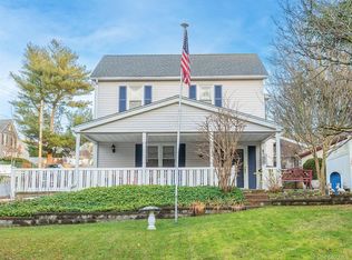 119 Cross St, Locust Valley, NY 11560