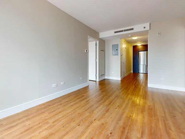 237 E 34th St #1404 — Photo 9