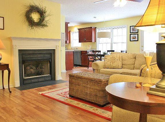 3rd image of 2782 Lanier Ln