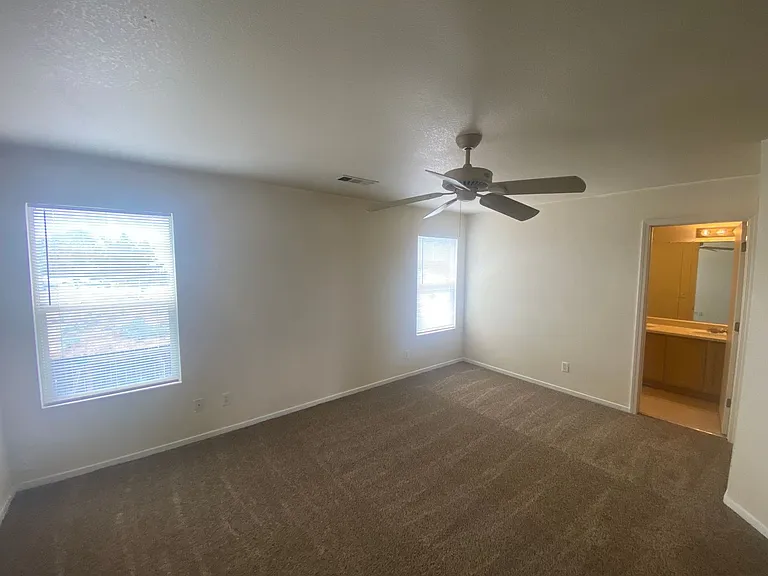 9438 Canyon Meadows Dr — Photo 10