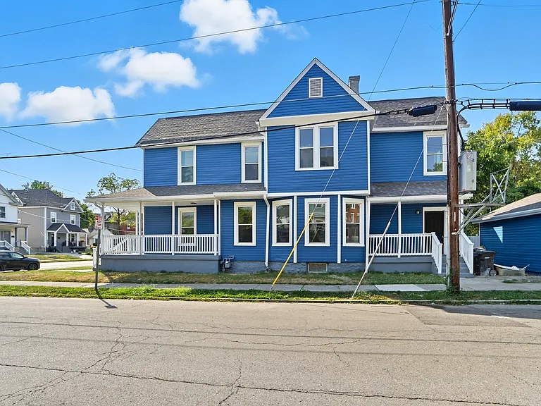 1820 Hewitt Ave — Photo 71