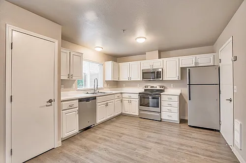 Vanessa View Townhomes Photo 1