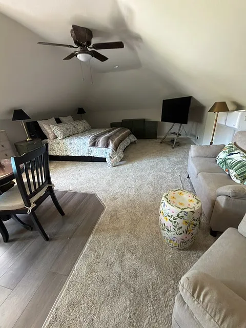 Studio, 550 sqft, $2,200 — Photo 4