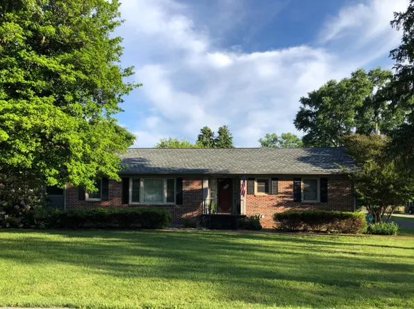 204 8th Ave SE, Winchester, TN 37398