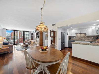 1450 Brickell Bay Dr APT 2005, Miami, FL, 33131