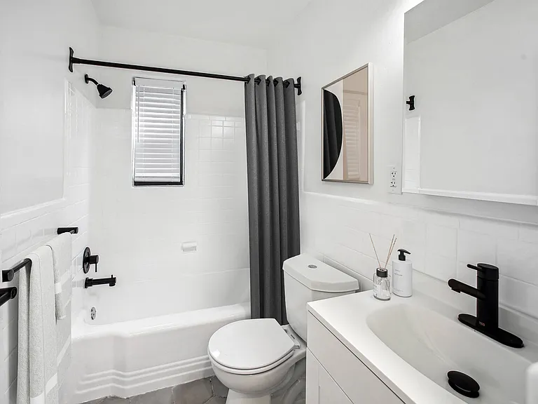 Prince Georges Apartments — Photo 8