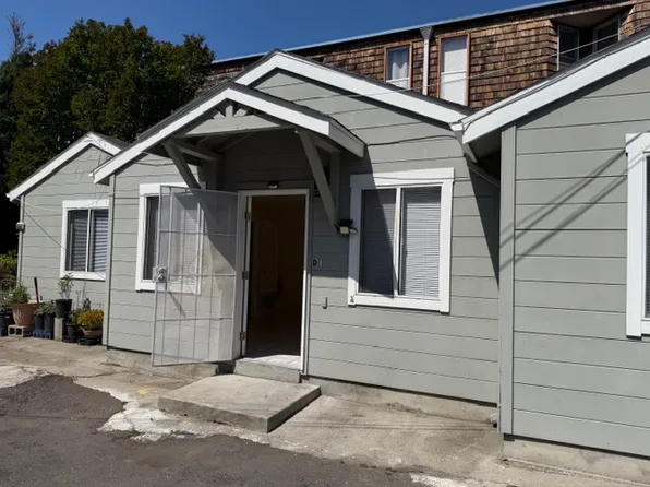 3219 Briggs Ave #D, Alameda, CA 94501