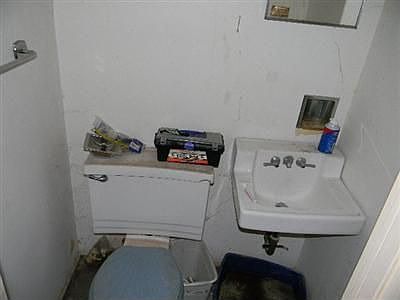 5th image of 33 Brookhaven Dr