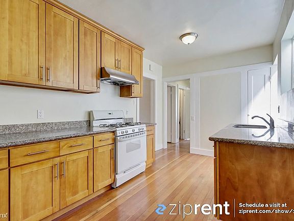 4th image of 2090 46th Ave