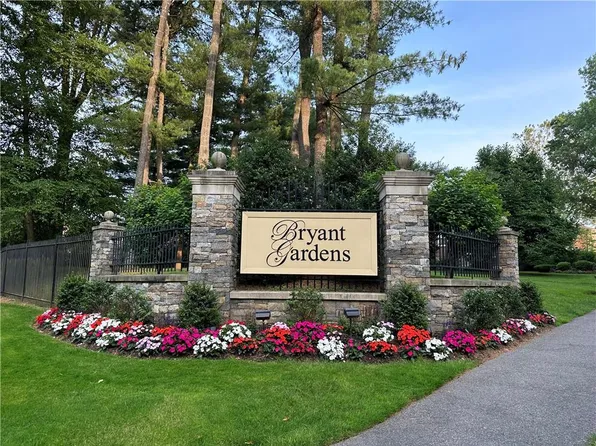 6 Bryant Crescent #1J, White Plains, NY 10605