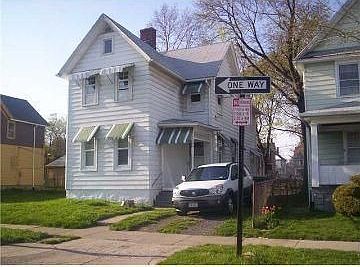 2nd image of 276 Flint St