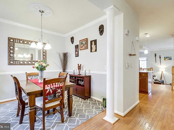 3rd image of 2205 Armitage Ct