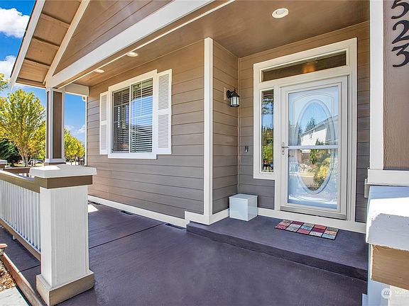 2nd image of 1523 Bedstone Drive SE