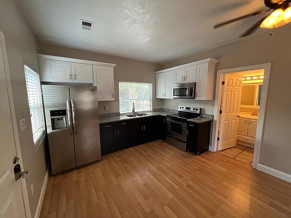 2nd image of 716 Maryland Ave #716