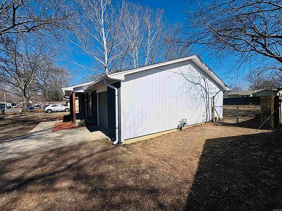 4th image of 51 Meadowlark Dr