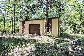 4th image of 8488 Red Bud Ln