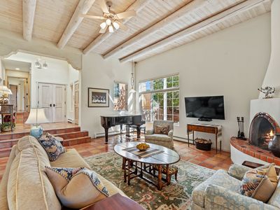 1300 Bartlet Ct, Santa Fe, NM, 87501