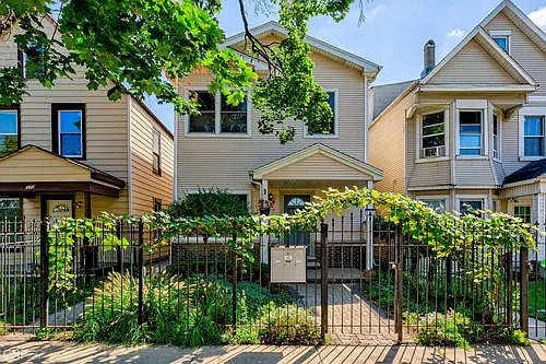 3705 W Palmer St #1 Photo 1