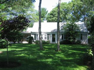 208 Crystal Lake Rd, Osterville, MA 02655