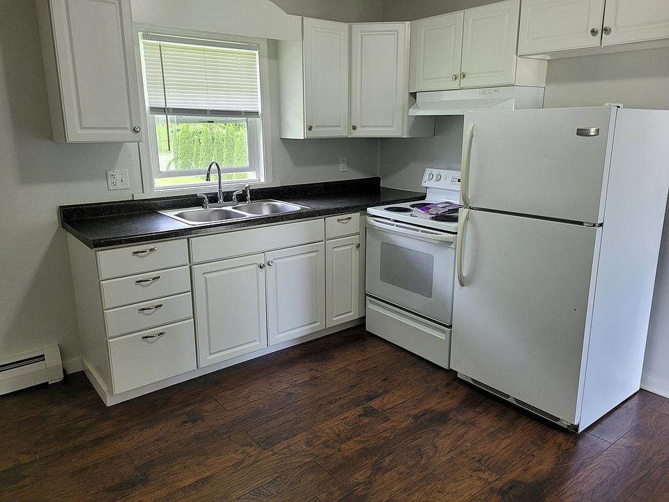 2nd image of 1311 Wilson St