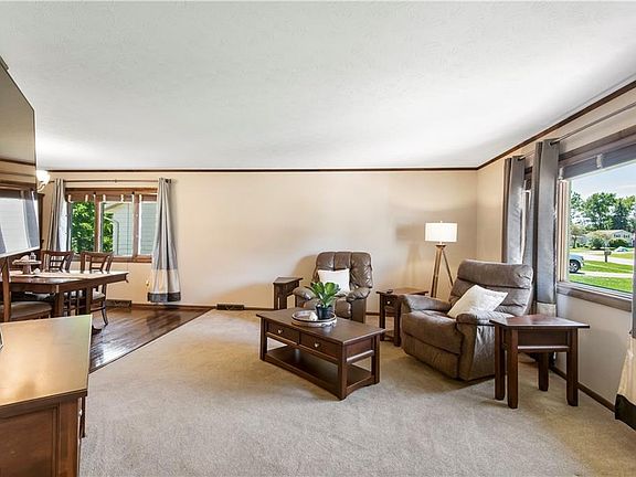 5th image of 1241 Teakwood Ln