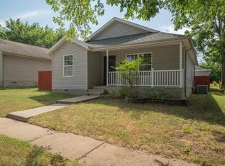 412 S Hall St, Webb City, MO 64870
