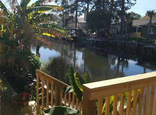 1625 Stanford Rd, Gulf Breeze, FL 32563