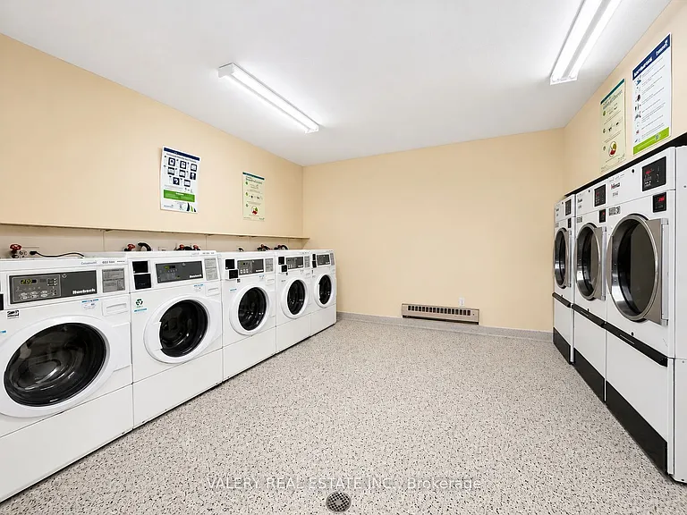 70 Park St E #1006 — Photo 9