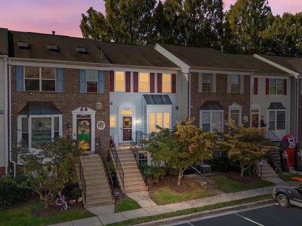 1260 Needham Ct, Crofton, MD 21114