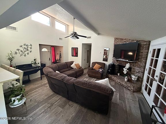 2nd image of 4235 QUEENSWAY Drive