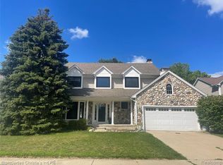 852 Linden Way, Auburn Hills, MI 48326