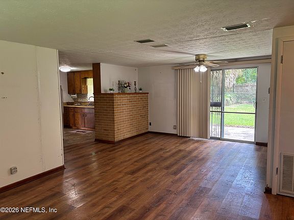 5th image of 1644 LESSARD Circle