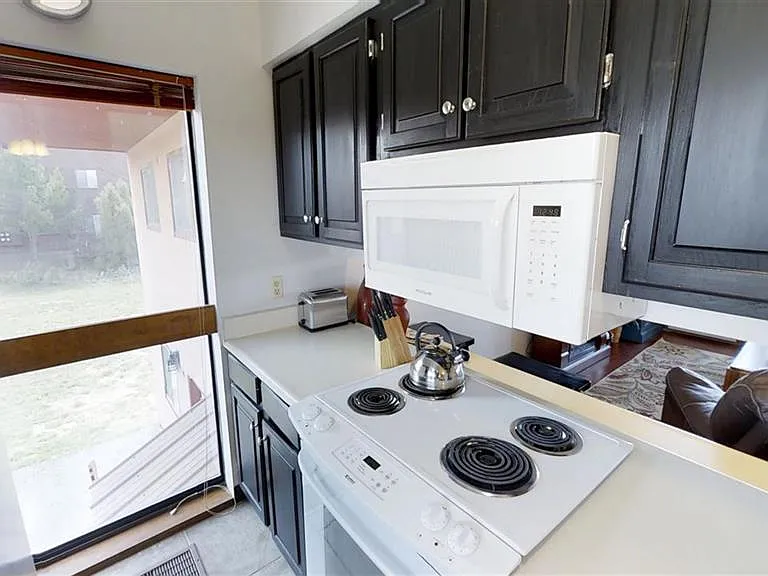 578 Lakeside Dr #10 — Photo 22