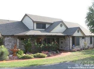 1779 County Road 4511, Hondo, TX 78861