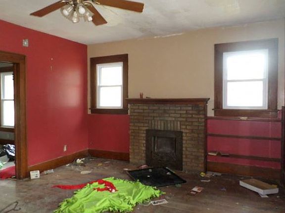 4th image of 2901 Garland St