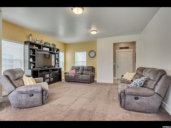 3rd image of 13334 S Moseley Way